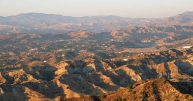 Ed Davis Park Towsley Canyon, California 'da, gün batımında