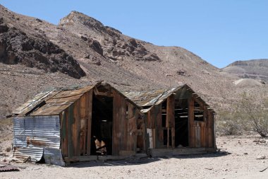 Ölüm Vadisi, Kaliforniya 'da terk edilmiş evler