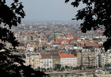 Budapeşte şehrine saraydan bak.