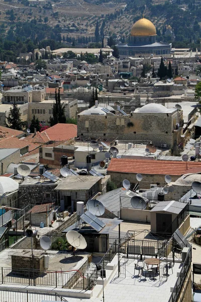 Blick Über Die Dächer Jerusalems Mit Der Berühmten Goldenen Kuppel — Stockfoto