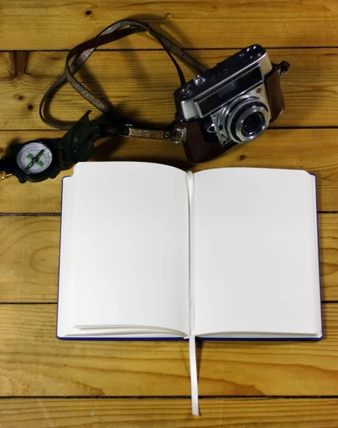 Empty Travel Journal Old Fashioned Camera Compass — Stock Photo, Image