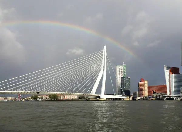 Rotterdam Niederlande Oktober 2019 Ein Großer Regenbogen Spannt Sich Über — Stockfoto