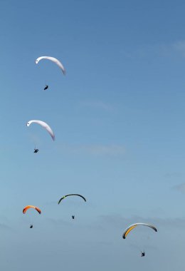 La Jolla, San Diego, California yakınlarında paragliding