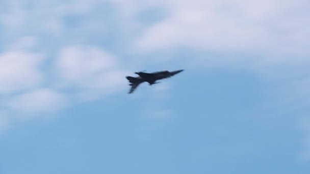 テッサロニキ ギリシャ 10月28 2022 16Cブロック52 戦闘機飛行航空ショーを実証します Hafギリシャ空軍チームゼウスのジェット10月28日の国家オキシ日パレード中 — ストック動画