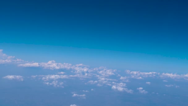 Travel Flying Bed Clouds Looking Left Frame Passenger Window View — Vídeos de Stock