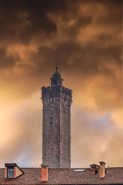Boloňa Itálie Věž Asinelli Součást Města Due Torri Středověký Symbol — Stock fotografie