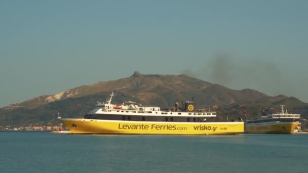 Zakynthos Griekenland Juli 2021 Mare Levante Fior Levante Ferries Passagiersboten — Stockvideo