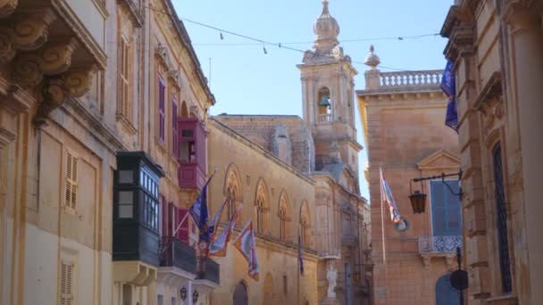 Mdina Malta Pov Günü Balkonlu Geleneksel Kireçtaşı Binalara Ortaçağ Sessiz — Stok video