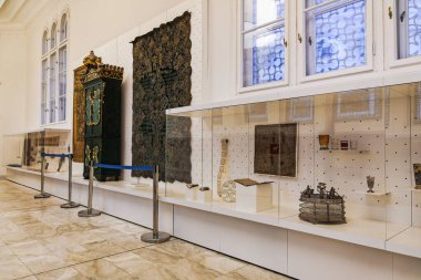 Budapeşte, Macaristan - 9 Aralık 2019: Dohany Caddesi Sinagogu Yahudi Müzesi 'nde sergileniyor - Dohany utcai Zsinagoga.