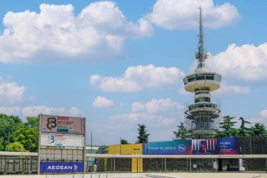 Selanik, Yunanistan - 29 Temmuz 2024: 88. TIF Uluslararası Fuarına giriş 07-5 Eylül 2024 tarihleri arasında pankartlarla gerçekleşti. Almanya bu yılın onur ülkesi oldu..