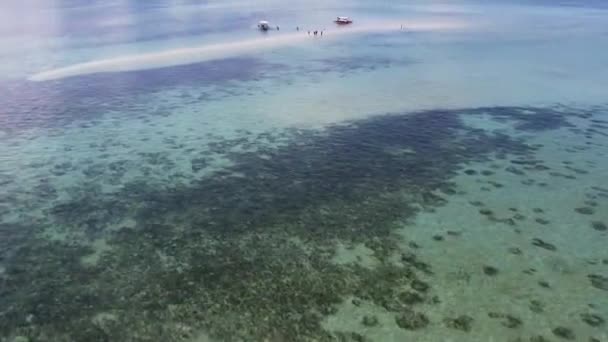 Bais Filippinerna Vit Sand Spotta Lågt Tidvatten Mellan Tropiska Bergsöar — Stockvideo