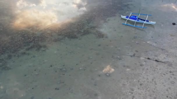 Рыбацкие Лодки Закат Тропическом Пляже Острова Высококачественные Кадры — стоковое видео