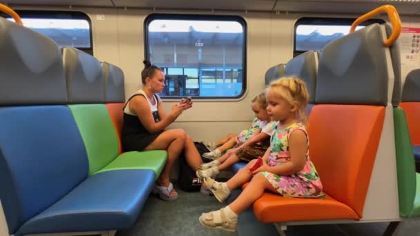 Crianças Andar Comboio Imagens Alta Qualidade — Vídeo de Stock