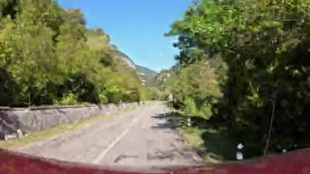 Tempo Carro Lapso Dirigindo Estrada Montanhosa Imagens Alta Qualidade — Vídeo de Stock