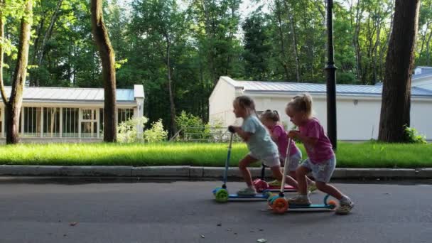 Corrida Scooter Infantil Imagens Alta Qualidade — Vídeo de Stock