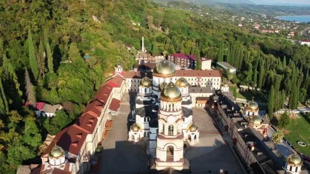 Nuevo Monasterio Athos Abjasia Ciudad New Athos Imágenes Drones Colinas — Vídeo de stock