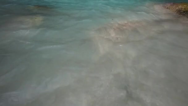 Dron Záběry Krásného Vodopádu Filipínách Modrozelenou Vodou Hluboké Rokli Tropickém — Stock video