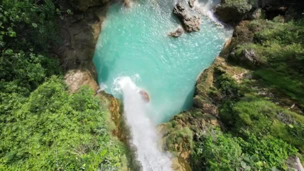 Images Drones Une Belle Cascade Aux Philippines Avec Eau Bleue — Video