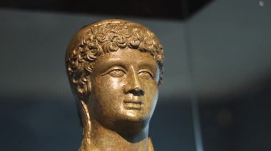 Antalya Arkeoloji Müzesi Antik Yunan heykelleri, antik Roma eserleri, mezarlar. Yüksek kalite 4k görüntü