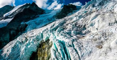 Dağların güzel manzarası