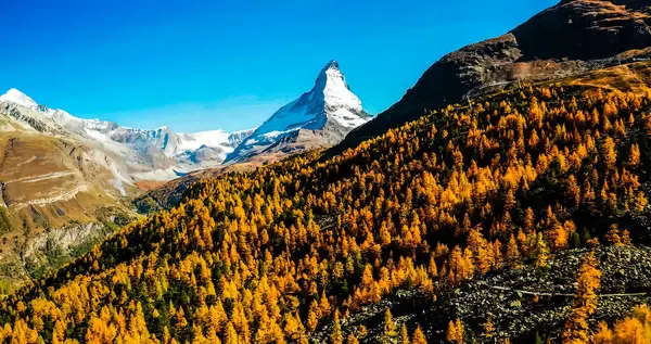 Hermoso Paisaje Las Montañas Valle Del Estado Del Cáucaso —  Fotos de Stock