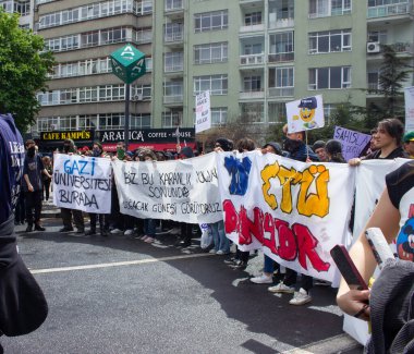 Mayıs 01.2025 - Tandogan Meydanı Ankara, Türkiye. 1 Mayıs İşçi Bayramı kutlamaları ve yürüyüşleri işçiler, sendikalar ve öğrenciler tarafından düzenlendi. 1 Mayis Isci Bayrami Kutlu olsun.