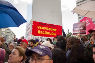 Mayıs 01.2025 - Tandogan Meydanı Ankara, Türkiye. 1 Mayıs İşçi Bayramı kutlamaları ve yürüyüşleri işçiler, sendikalar ve öğrenciler tarafından düzenlendi. 1 Mayis Isci Bayrami Kutlu olsun.