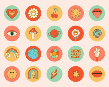 Havalı hippi 70 'ler seti. Komik karikatür çiçeği, gökkuşağı, barış, aşk, kalp, papatya, mantar vs. Moda modası geçmiş psikedelik çizgi film tarzında etiket paketi. İzole vektör çizimi. Çiçek gücü.