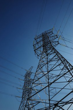 yüksek voltaj kulesi, elektrik direği