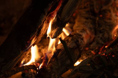 Volkan lavı şu anda çok tehlikeli bir patlamada.