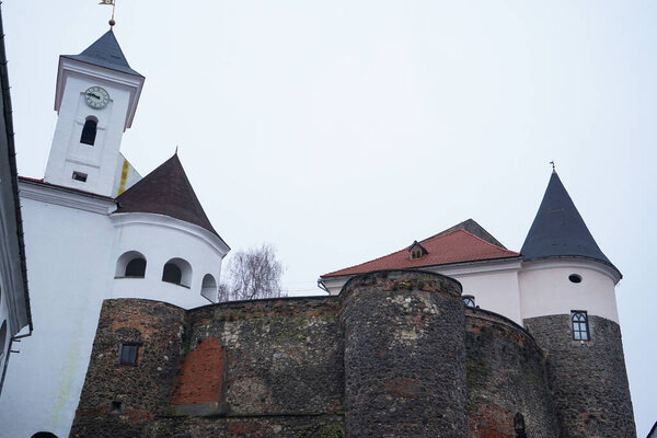 Древний замок "Поланок", расположенный в городе Мукачево, Украина.