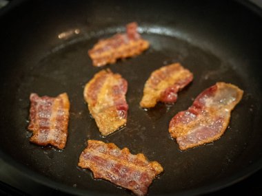 Baharatlı pastırma.