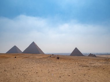 Giza Piramidi Kahire 'de