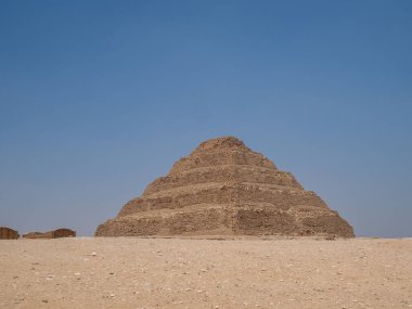 Mısır tapınağındaki piramit, Mısır..