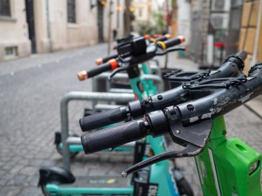 Bisikleti park yerine park ettim..