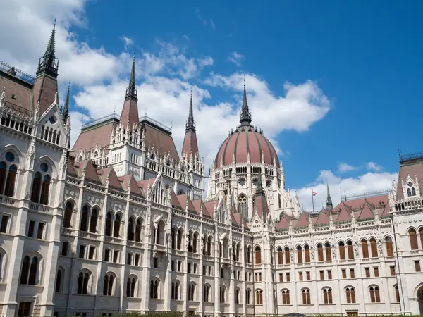 Budapeşte 'deki Macar parlamento binası, hungary.