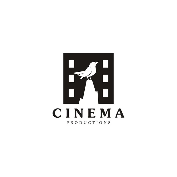 Creative Movie Maker Icon Символ Комбинации Симпатичной Птицы Кинооборудованием — стоковый вектор