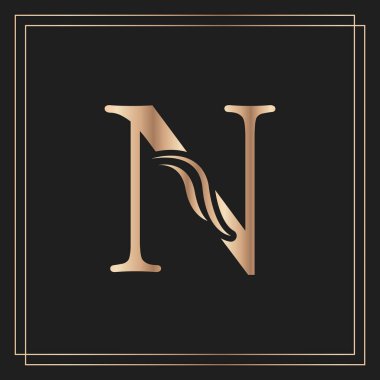 Zarif harf N Zarif Kraliyet Kaligrafi Güzel Logo. Kitap Tasarımı, Marka Adı, İş Kartı, Restoran, Butik veya Otel için Klasik Altın Amblemi