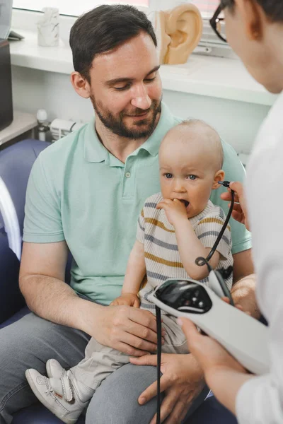 Child Having Hearing Exam Otolaryngologist Examining Little Patient Hearing Test — Stock Photo, Image