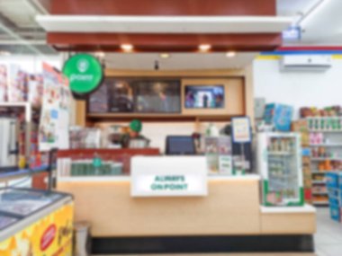 Minimarket kahve dükkanının bulanık arkaplanı