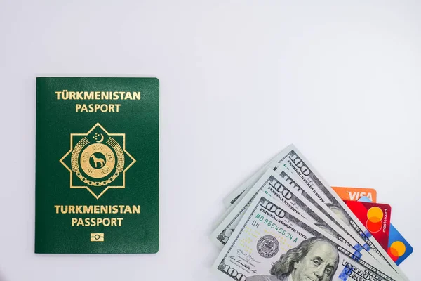 Amerikan doları ve kredi kartlarıyla Türk Cumhuriyeti pasaportu