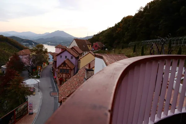 Güney Kore 'de Petite France. Popüler turist mekanı. Seul Gyeoggi 21.09.2022
