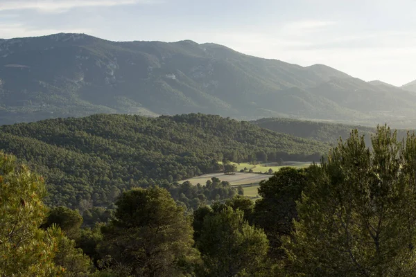 Podświetlany Krajobraz Parku Naturalnego Fuente Roja Alcoy Sierra Mariola Hiszpania — Zdjęcie stockowe