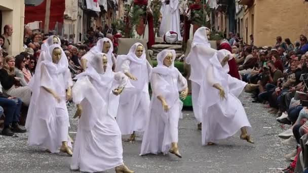 Alcoy Spanien 2024 Gatubalett Morernas Och Kristnas Parad Tillsammans Med — Stockvideo