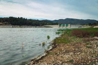 Beniarres rezervuarındaki düşük su seviyesi iklim değişikliğinden kaynaklanıyor, İspanya