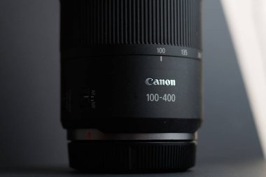 6 Ağustos 2025 'te Alcoy, İspanya' da vahşi yaşam için 100 ila 400 mm 'lik ekonomik hedef