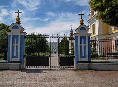 St. Michael 's Altın Kubbe Manastırı - lüks kilise kompleksi