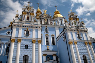 St. Michael 's Altın Kubbe Manastırı. Lüks kilise kompleksi. Kyiv, Ukrayna