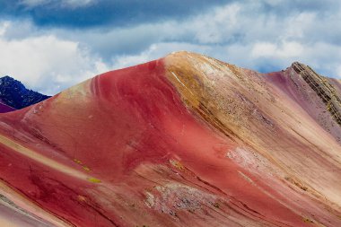 Vinicunca, yedi renkten oluşan güzel dağ