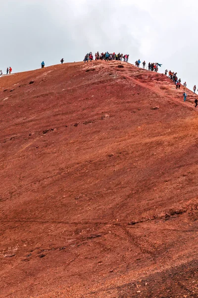 2018年1月 ペルー クスコ 7色の山ヴィニチュナを訪れる観光客 — ストック写真